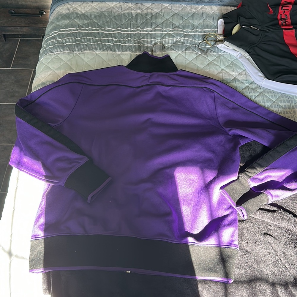 Nike jacket - Picture 5 of 5